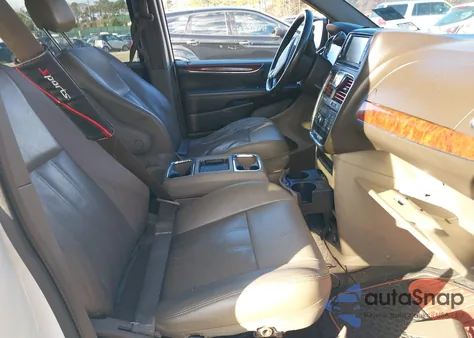 2012 Chrysler Town & Country Touring from USA, damaged, VIN 2C4RC1BG4CR303551